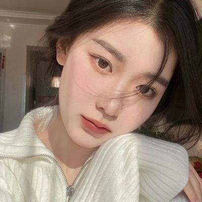 为黛茜小姐开车